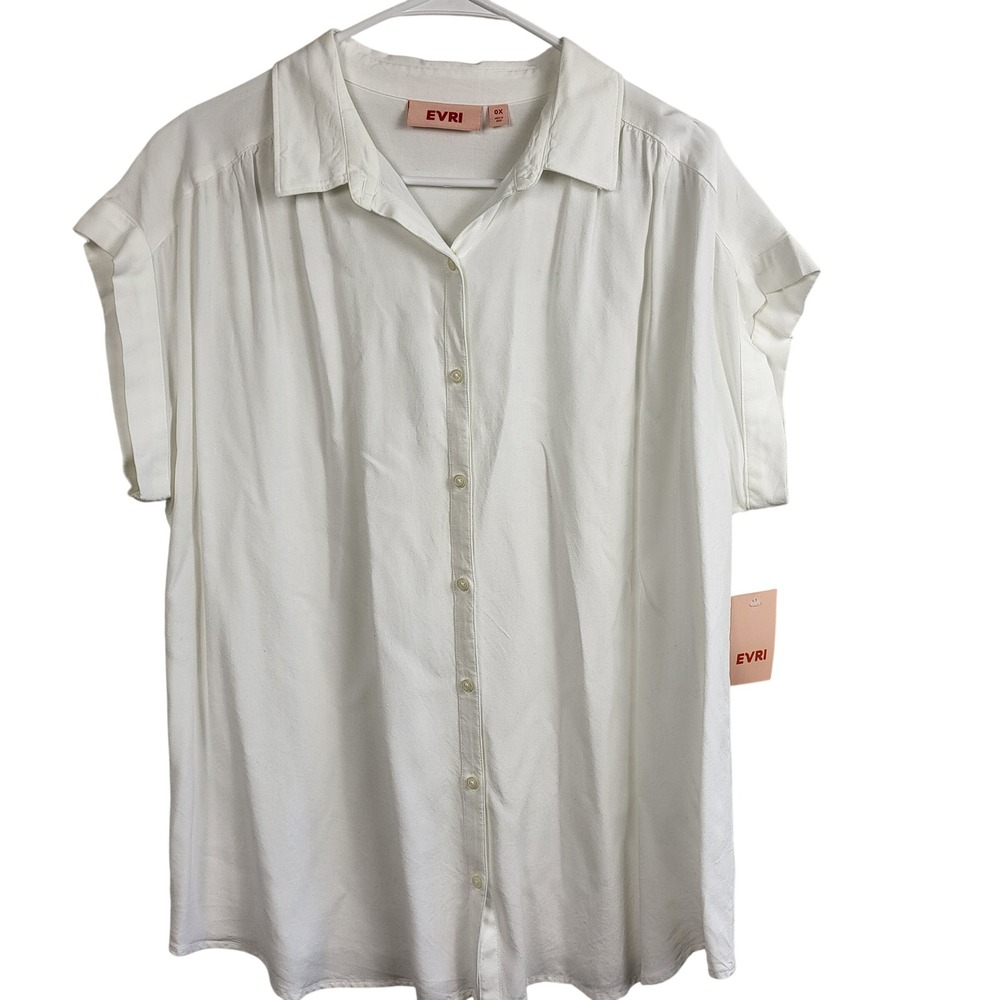 NWT EVRI Womens 0X White Button Front Blouse Short Sleeve Rayon Top Plus - Picture 2 of 7
